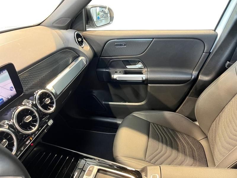 Gebraucht Mercedes GLB180 Progressive 116 PS (85 kW) 2024 Unilack polarweiss SUV
