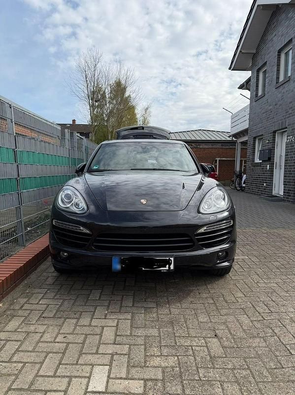 Second-hand Porsche Cayenne 245 CP (180 kW) 2013 Negru SUV