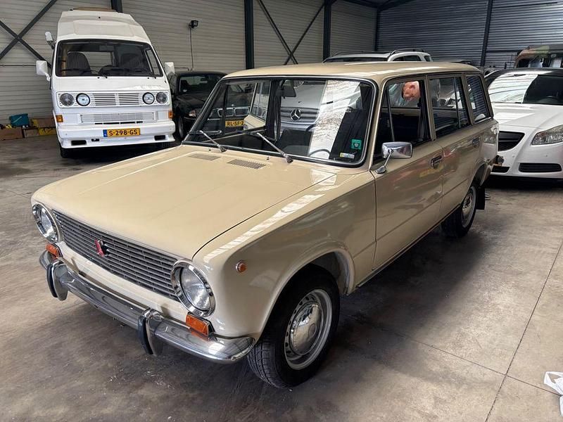 Beige Gebraucht 1984 Lada 1200 Kombi | 8.950 € - Bild 1/4