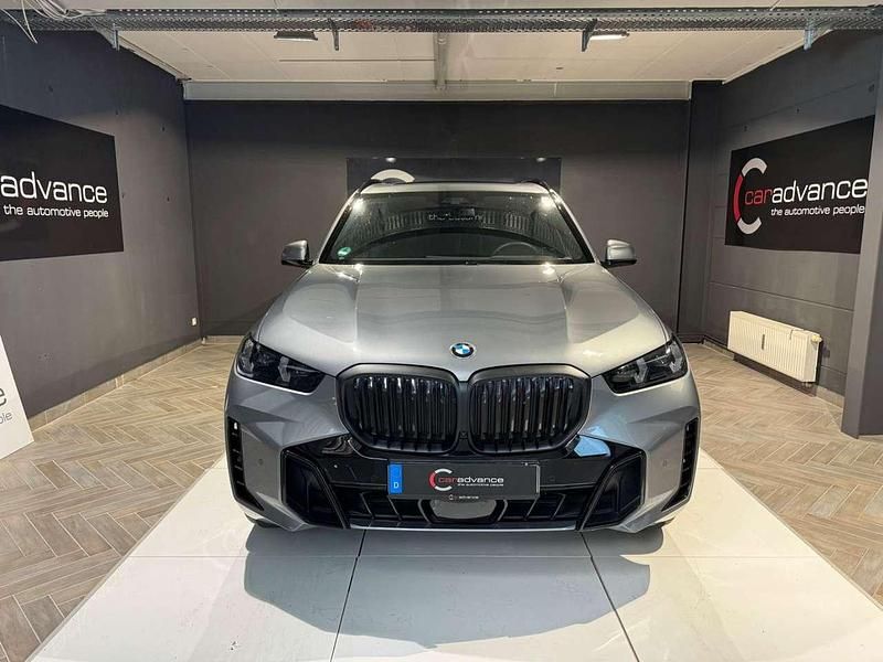 Grau Gebraucht 2025 BMW X5 M Sport SUV | 86.500 € (Guter Preis) - Bild 1/4