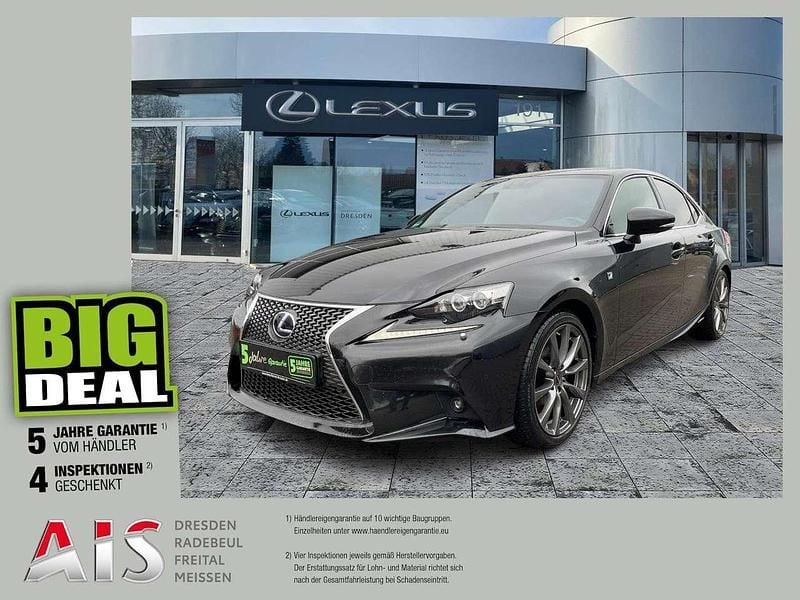 Gebraucht Lexus IS300h Sport Line 181 PS (133 kW) 2016 Diamantschwarz glass flake Limousine