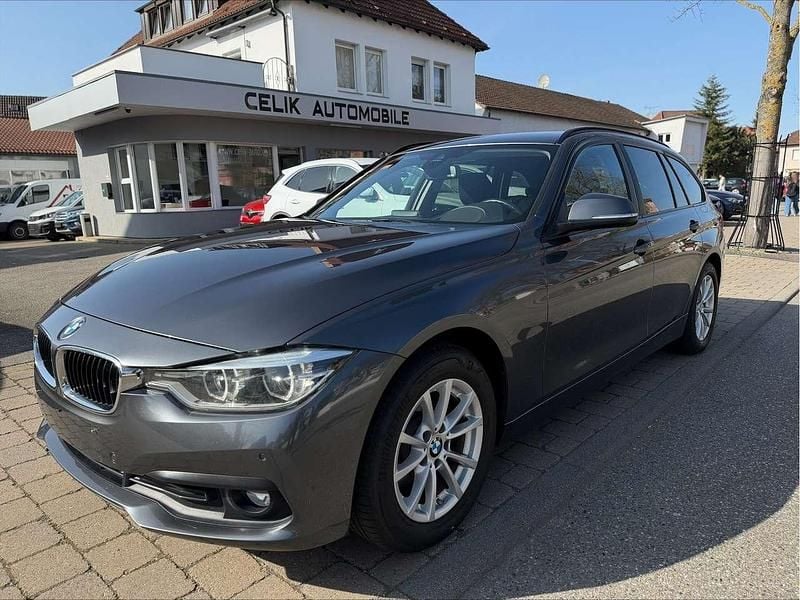 Gebraucht BMW 320 Advantage 190 PS (139 kW) 2019 Grau Kombi