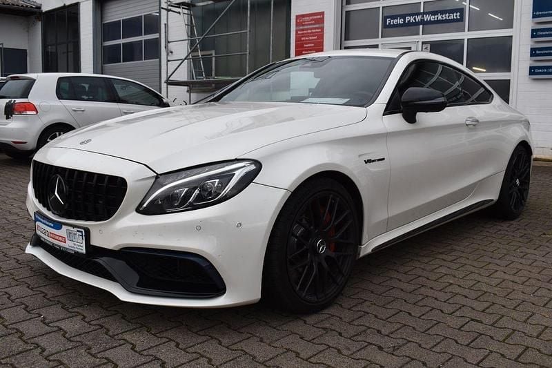 Weiß Gebraucht 2017 Mercedes C63S AMG AMG Coupé | 49.900 € (Guter Preis) - Bild 1/4