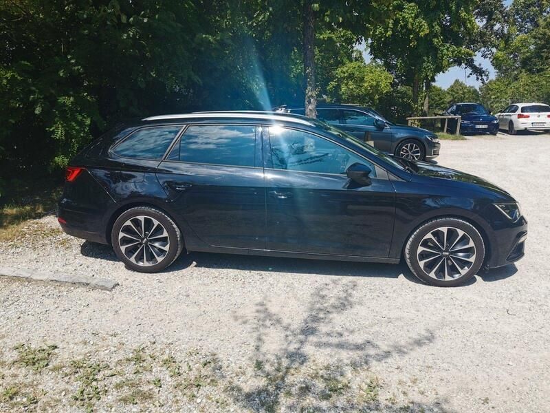 Schwarz Gebraucht 2020 Seat Leon FR Kombi | 13.500 € (Superpreis) - Bild 1/4