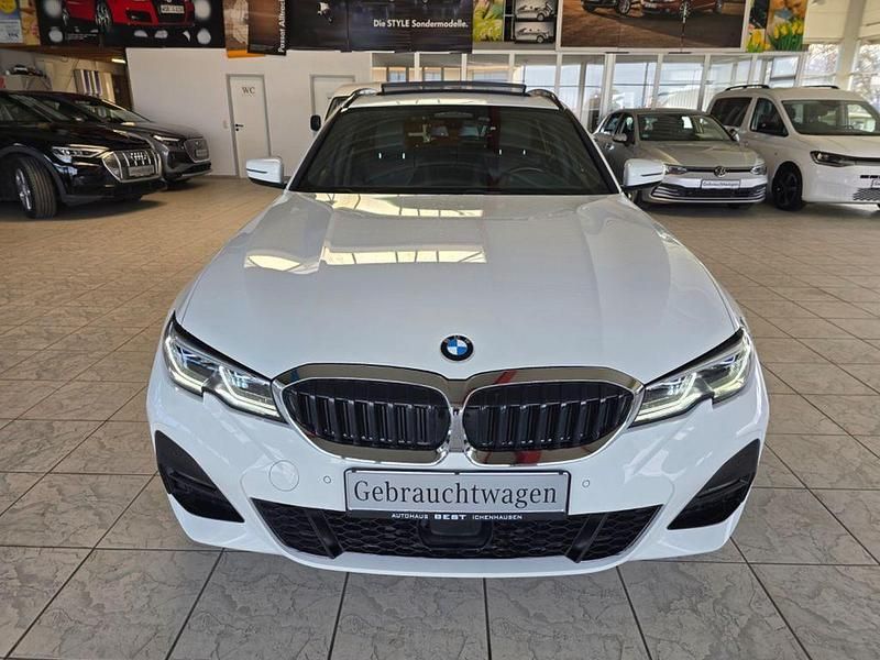 Gebraucht BMW 330e M Sport 252 PS (185 kW) 2021 Weiß Limousine