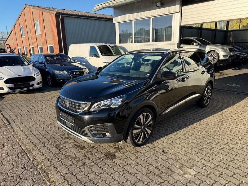 Schwarz Gebraucht 2017 Peugeot 5008 Allure SUV | 10.990 € (Guter Preis) - Bild 1/4
