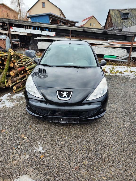 Gebraucht Peugeot 206 75 PS (55 kW) 2009 Schwarz Limousine