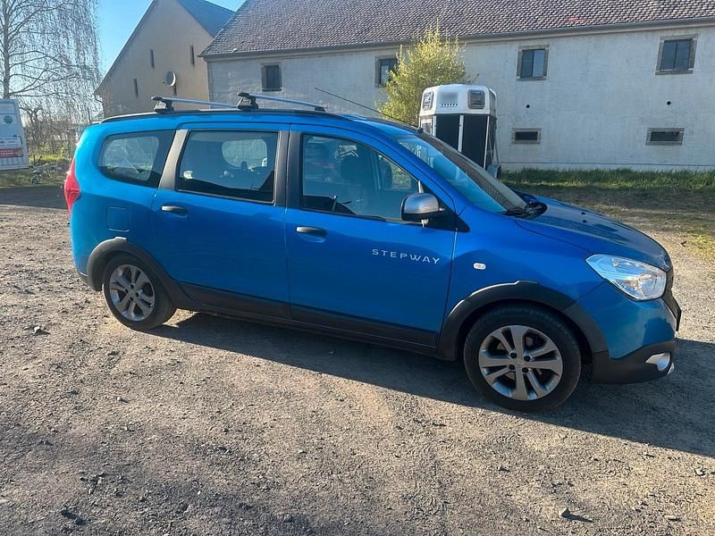 Gebraucht Dacia Lodgy 116 PS (85 kW) 2017 Blau Van / Kleinbus