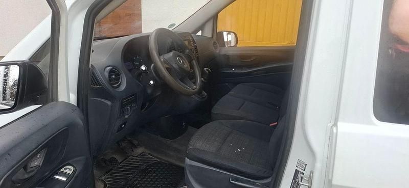 Gebraucht Mercedes Vito 114 PS (83 kW) 2015 Weiß Van