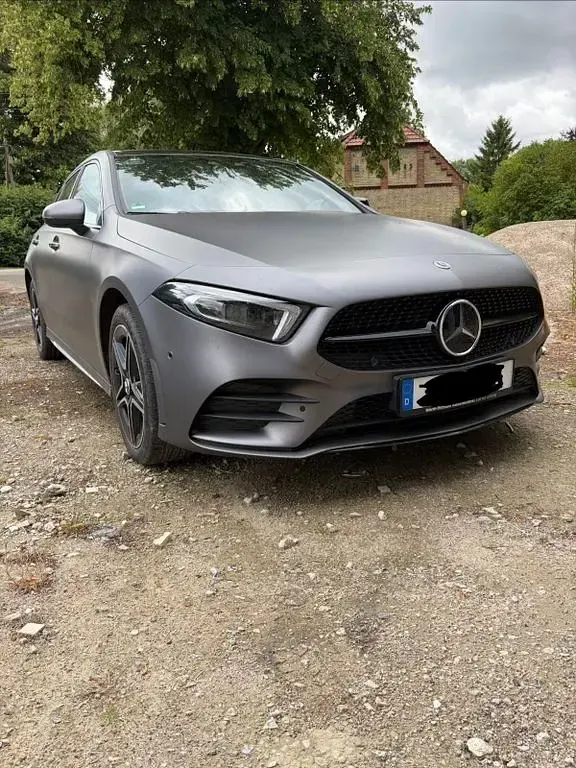 Gebraucht Mercedes A250 218 PS (160 kW) 2021 Schwarz Limousine