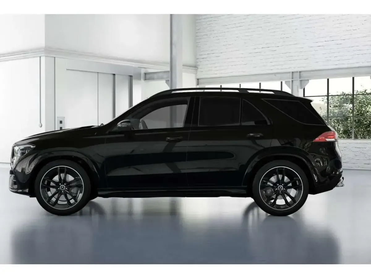 Gebraucht Mercedes GLE450 AMG 367 PS (269 kW) 2026 Schwarz SUV