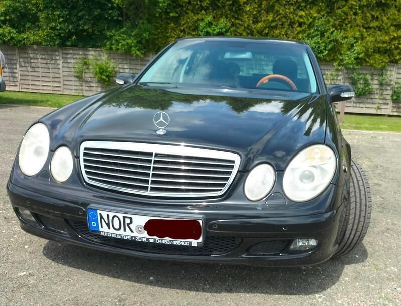 Schwarz Gebraucht 2005 Mercedes E280 Limousine | 3.500 € (Superpreis) - Bild 1/4