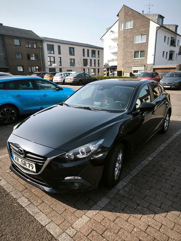 Gebraucht Mazda 3 Center-Line 120 PS (88 kW) 2016 Schwarz Limousine