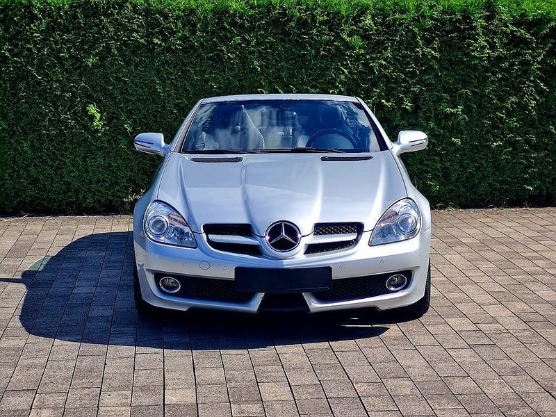 Gebraucht Mercedes SLK200 184 PS (135 kW) 2010 Silber Cabrio