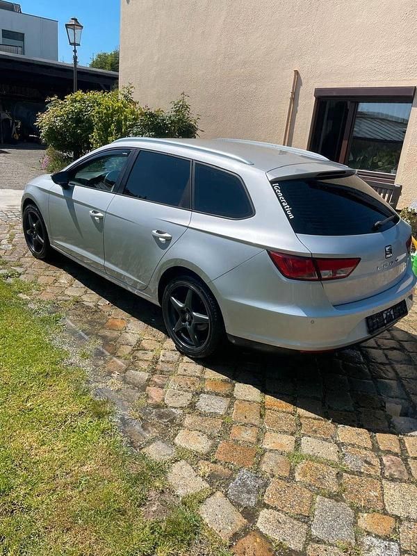Gebraucht Seat Leon ST Reference 105 PS (77 kW) 2014 Silber Kombi