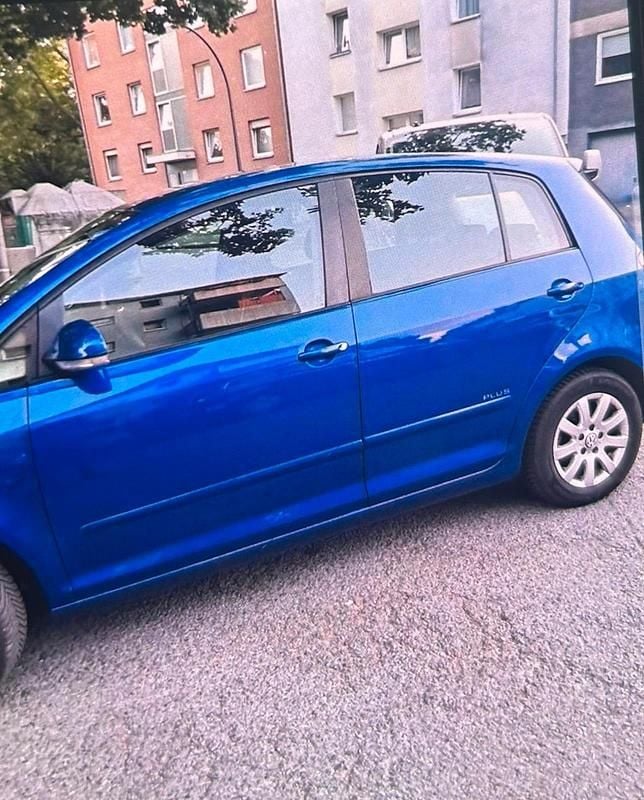 Blau Gebraucht 2005 VW Golf IV Kleinwagen | 3.500 € - Bild 1/4
