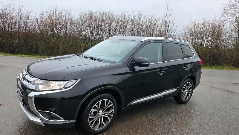 Gebraucht Mitsubishi Outlander 150 PS (110 kW) 2017 Schwarz SUV