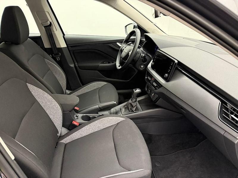 Gebraucht Skoda Kamiq Essence 116 PS (85 kW) 2025 Grau SUV