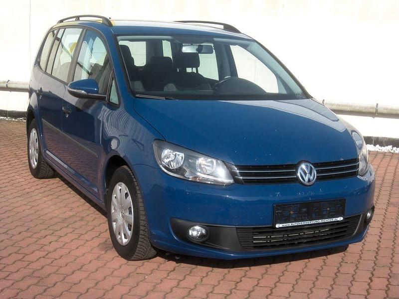 Deep ocean blue Gebraucht 2012 VW Touran Trendline Van / Kleinbus | 5.300 € (Fairer Preis) - Bild 1/4