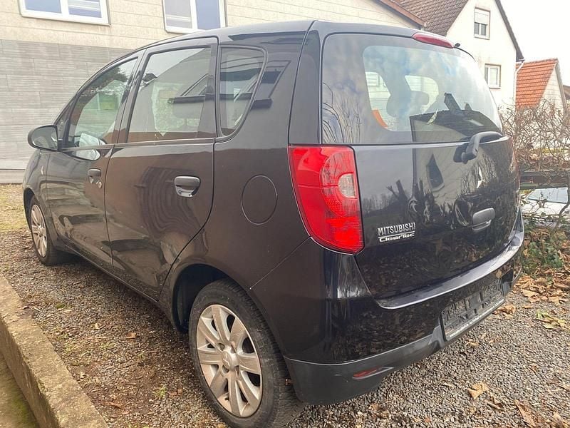 Schwarz Gebraucht 2009 Mitsubishi Colt Kleinwagen | 2.500 € (Fairer Preis) - Bild 1/4