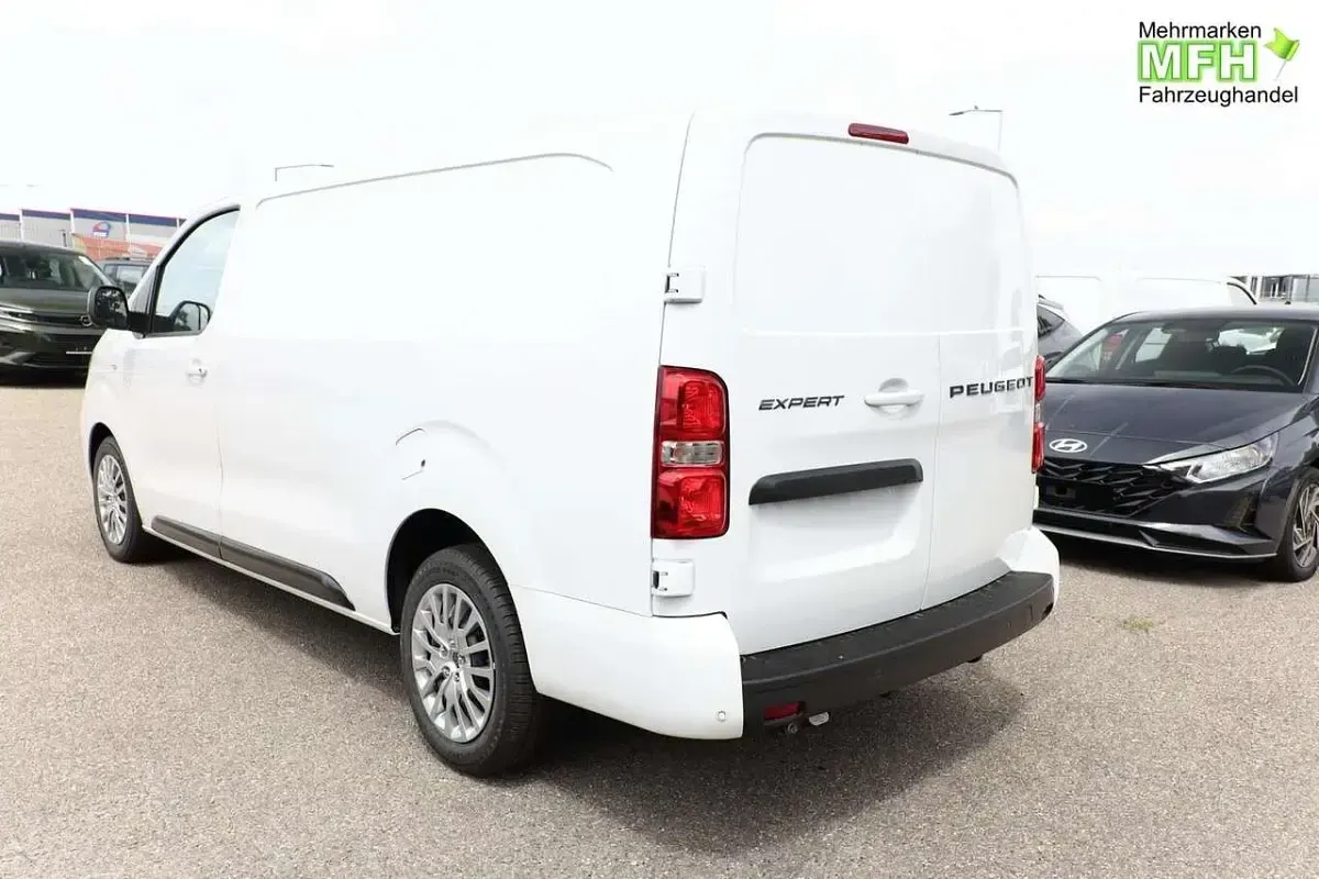 Neu Peugeot Expert Style 179 PS (131 kW) 2026 Kaolin weiß Van