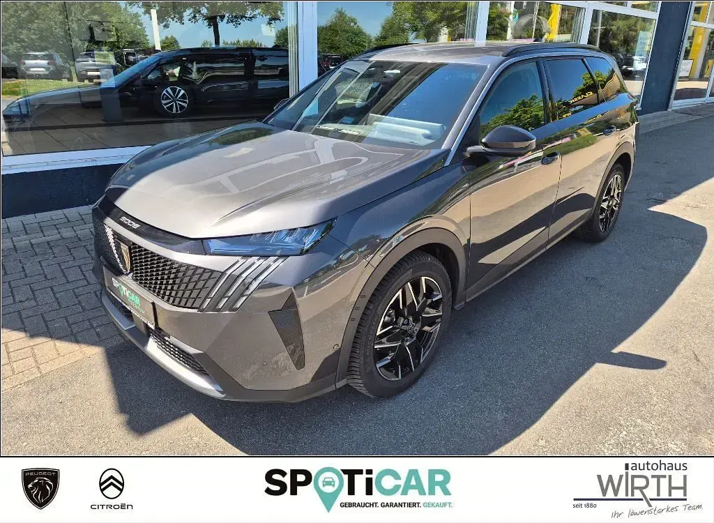 Gebraucht Peugeot 5008 Allure 136 PS (100 kW) 2025 SUV