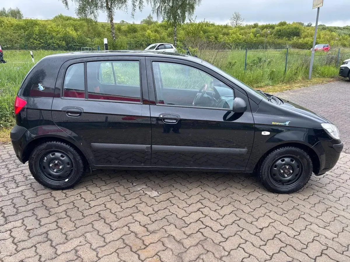 Second-hand Hyundai Getz 67 CP (49 kW) 2007 Negru Hatchback
