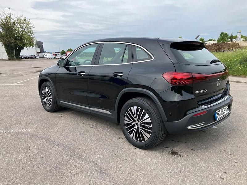 Gebraucht Mercedes EQA250+ 139 kW (190 PS) 2025 Schwarz SUV