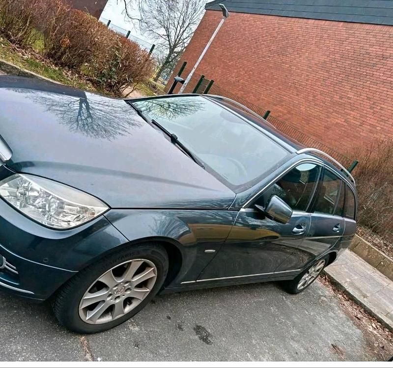 Gebraucht Mercedes C220 170 PS (125 kW) 2008 Grau Kombi