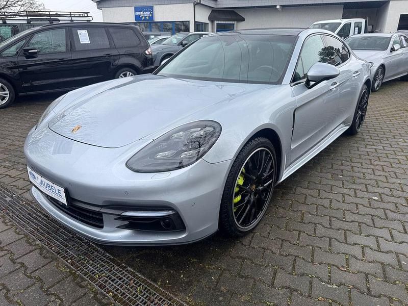 Silber Gebraucht 2019 Porsche Panamera 4 Limousine | 64.490 € (Fairer Preis) - Bild 1/4