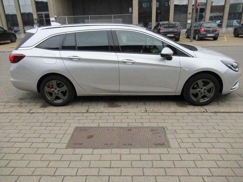 Gebraucht Opel Astra Dynamic 150 PS (110 kW) 2017 Silber Kombi