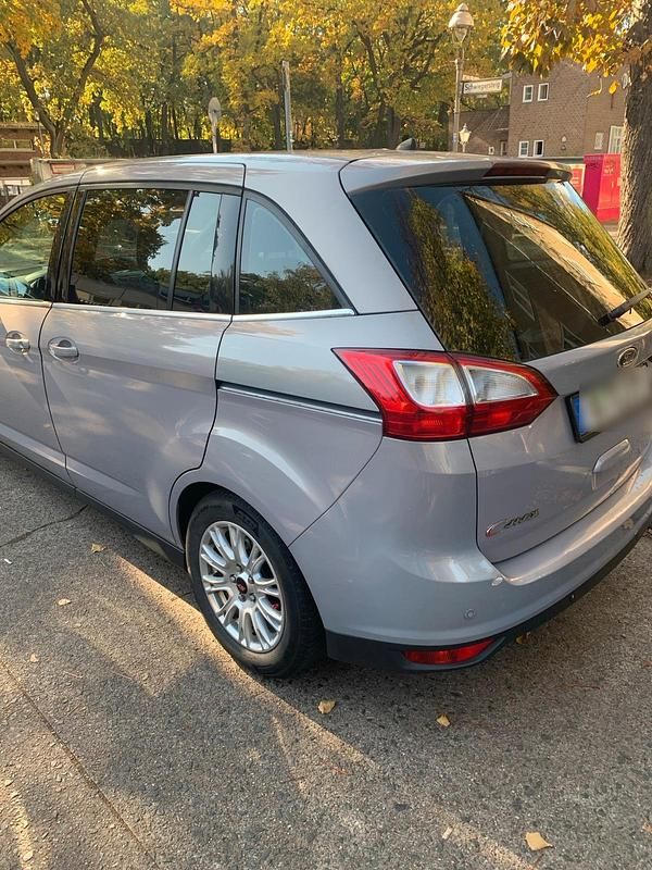 Grau Gebraucht 2014 Ford C-MAX Van / Kleinbus | 3.400 € (Fairer Preis) - Bild 1/4