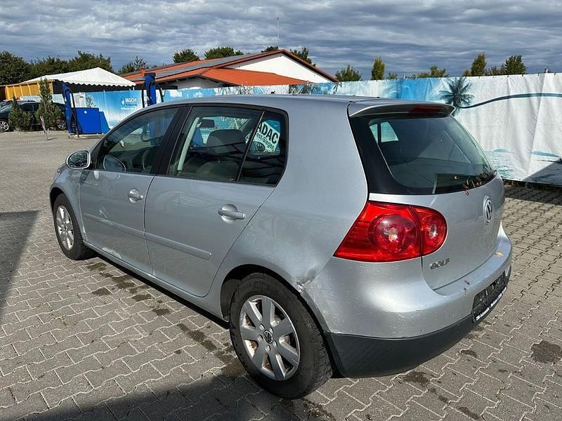 Gebraucht VW Golf IV Comfortline 75 PS (55 kW) 2004 Silber Limousine