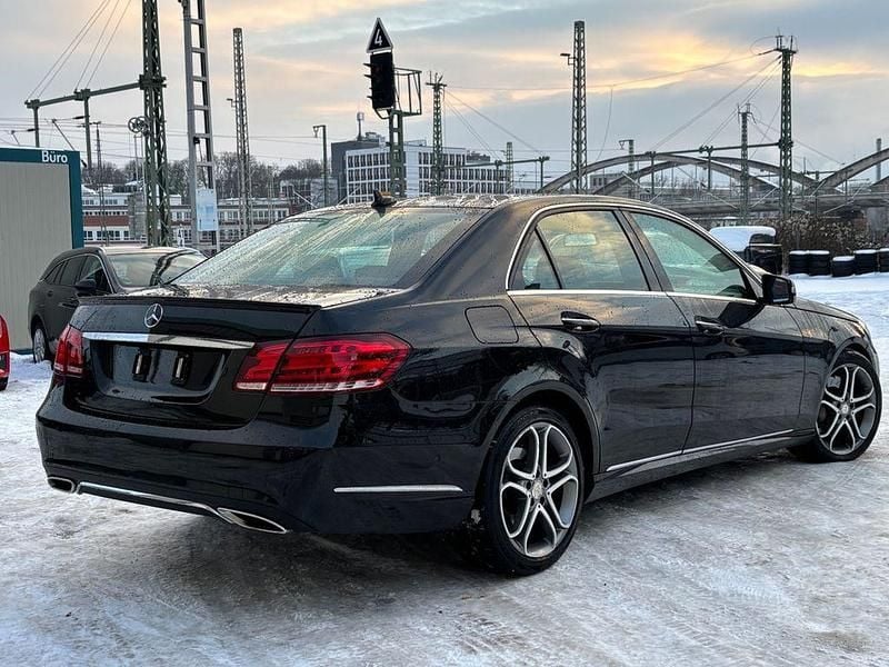 Gebraucht Mercedes E350 Avantgarde 258 PS (189 kW) 2014 Schwarz Limousine
