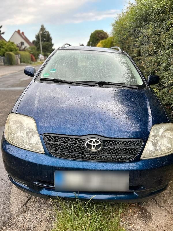 Gebraucht Toyota Corolla 110 PS (80 kW) 2003 Blau Kombi