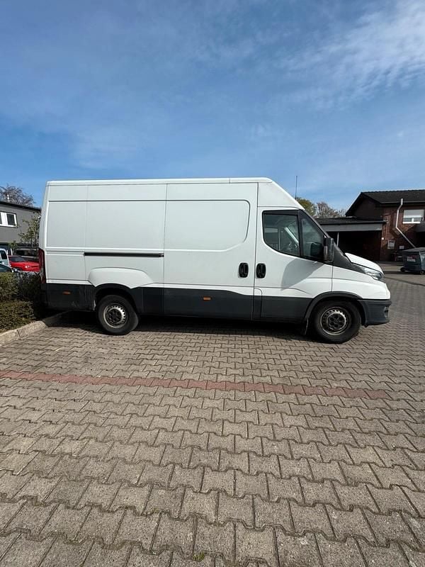 Gebraucht Iveco Daily 136 PS (100 kW) 2020 Van / Kleinbus