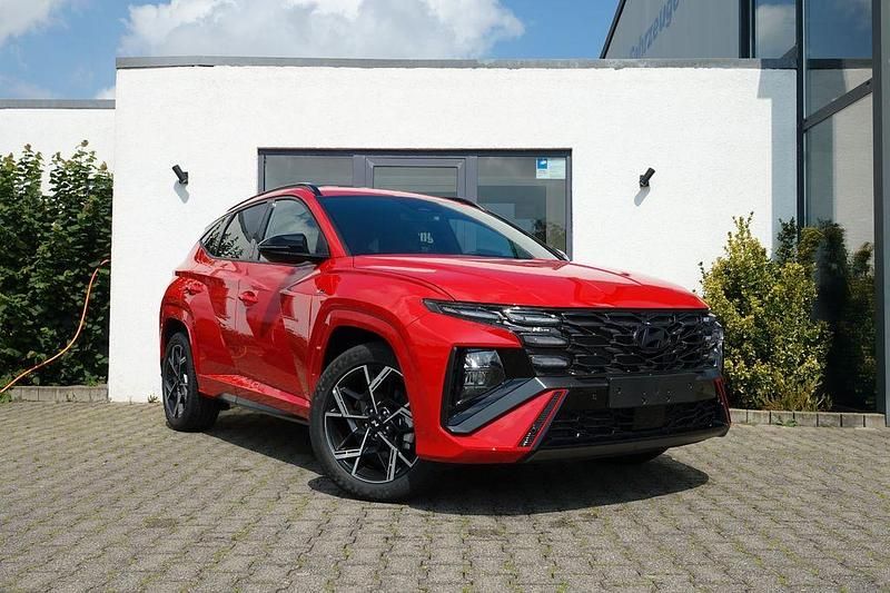 Rot Neu 2025 Hyundai Tucson N Line SUV | 33.970 € (Superpreis) - Bild 1/4