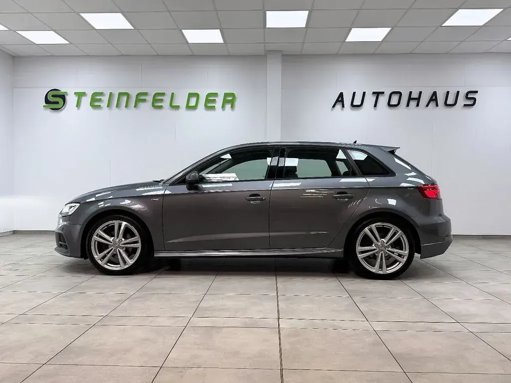 Gebraucht Audi A3 S-Line 150 PS (110 kW) 2019 Grau Limousine