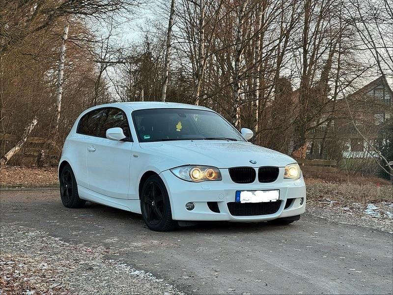 Gebraucht BMW 118 Coupé Advantage 143 PS (105 kW) 2011 Weiß Coupé