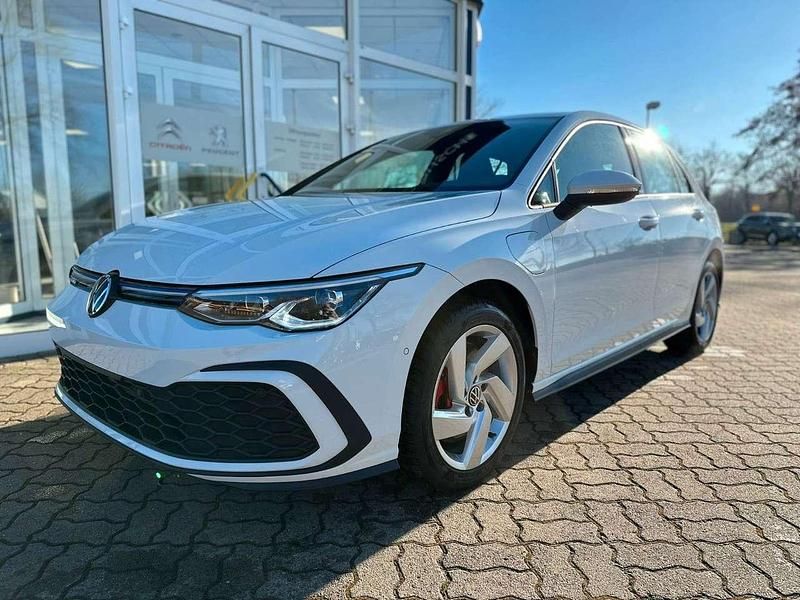 Gebraucht VW Golf VIII GTE 150 PS (110 kW) 2022 Pure white Limousine