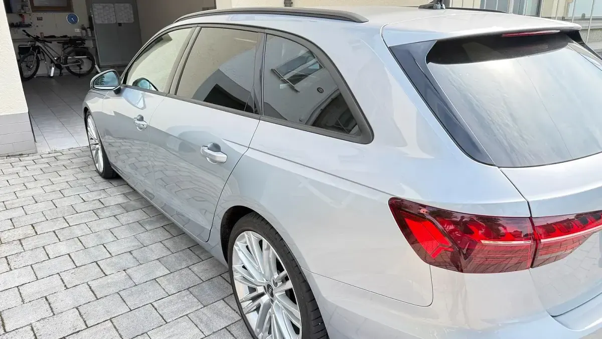 Gebraucht Audi A4 204 PS (150 kW) 2023 Silber Kombi