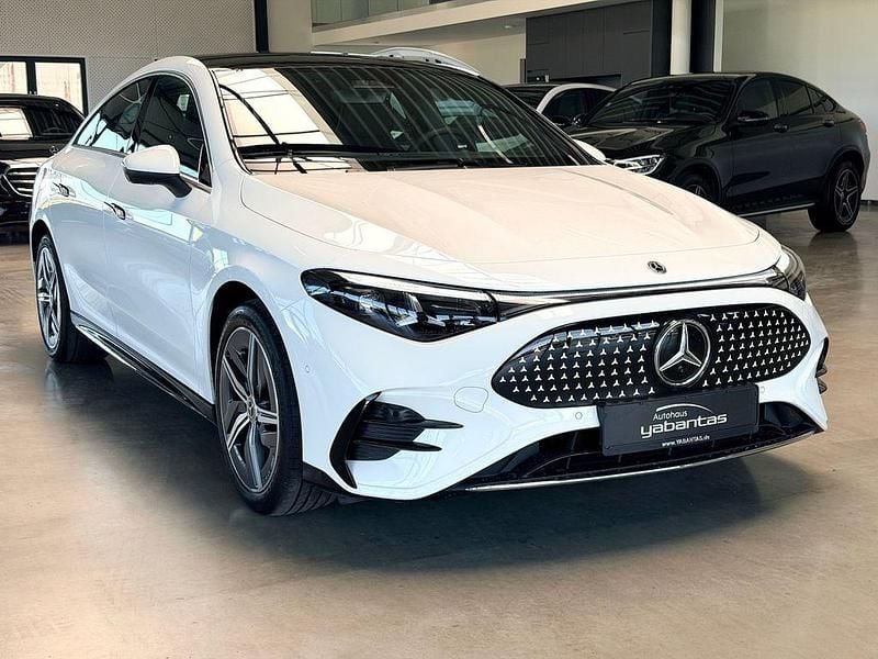 Gebraucht Mercedes CLA 250+ AMG 200 kW (272 PS) 2025 Weiß Limousine