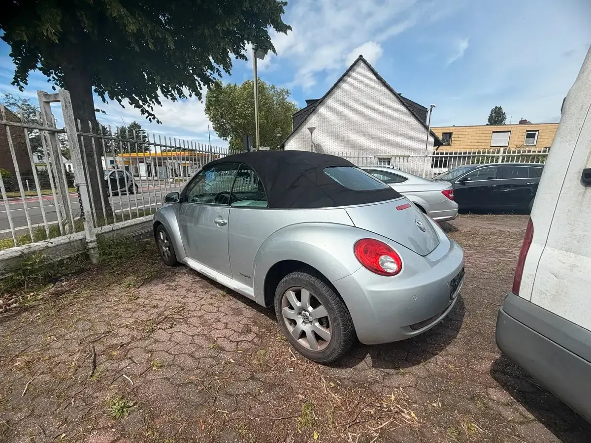 Używany VW New Beetle Cabriolet 102 KM (75 kW) 2009 Niebieski Kabriolet