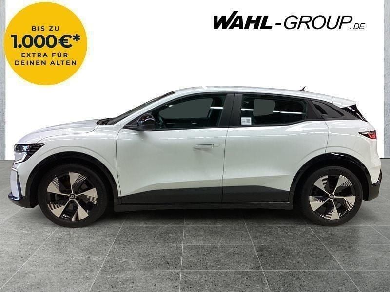 Używany Renault Megane E-Tech Equilibre 96 kW (131 KM) 2023 Biały Sedan/Limuzyna