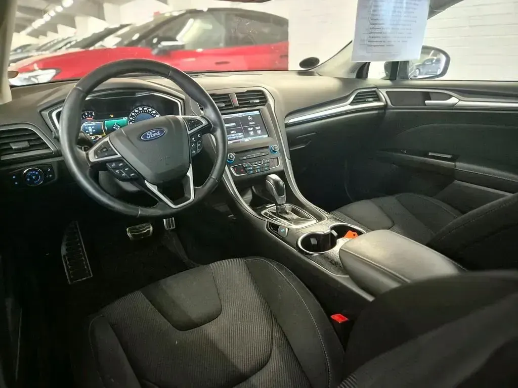 Gebraucht Ford Mondeo Titanium 179 PS (131 kW) 2015 Limousine