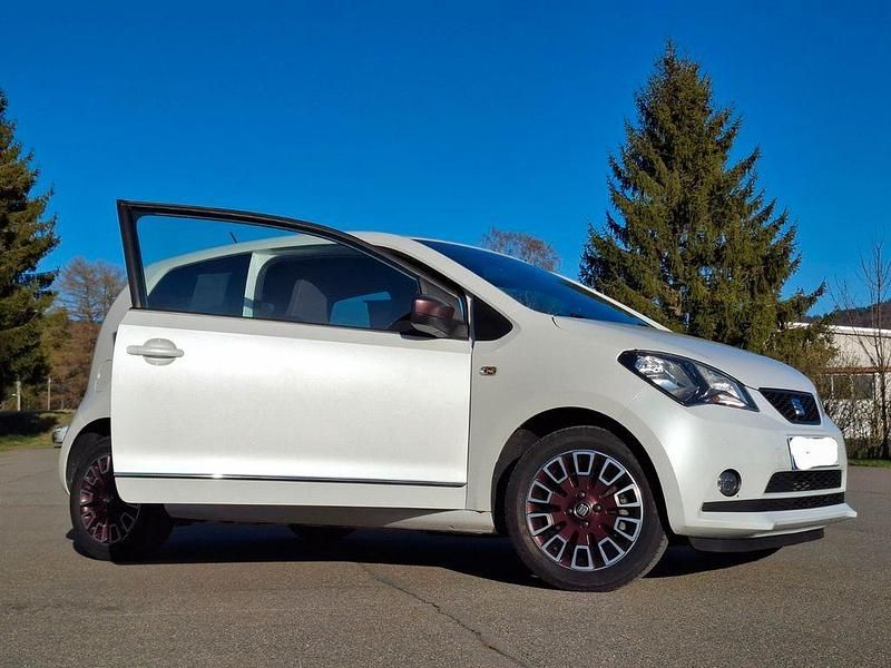 Gebraucht Seat Mii 75 PS (55 kW) 2015 Weiß Kleinwagen