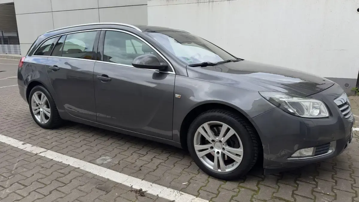 Gebraucht Opel Insignia S 160 PS (117 kW) 2009 Grau Limousine