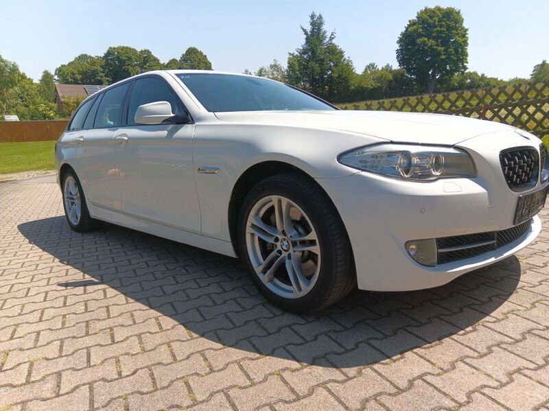 Weiß Gebraucht 2012 BMW 528 Kombi | 11.500 € (Superpreis) - Bild 1/4