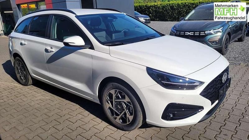 Neu Hyundai i30 140 PS (102 kW) 2025 Weiß Kombi