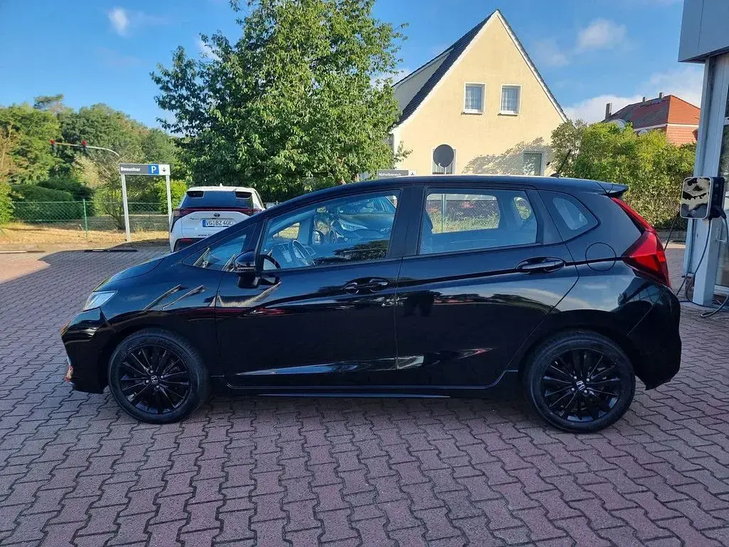 Gebraucht Honda Jazz Dynamic 131 PS (96 kW) 2019 Schwarz Kleinwagen